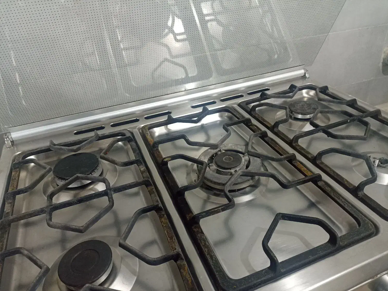 گاز تمام فر. و ماشین لباسشویی برند اسنوا|ماشین لباسشویی و خشککن لباس|قم, زمان زاده|دیوار