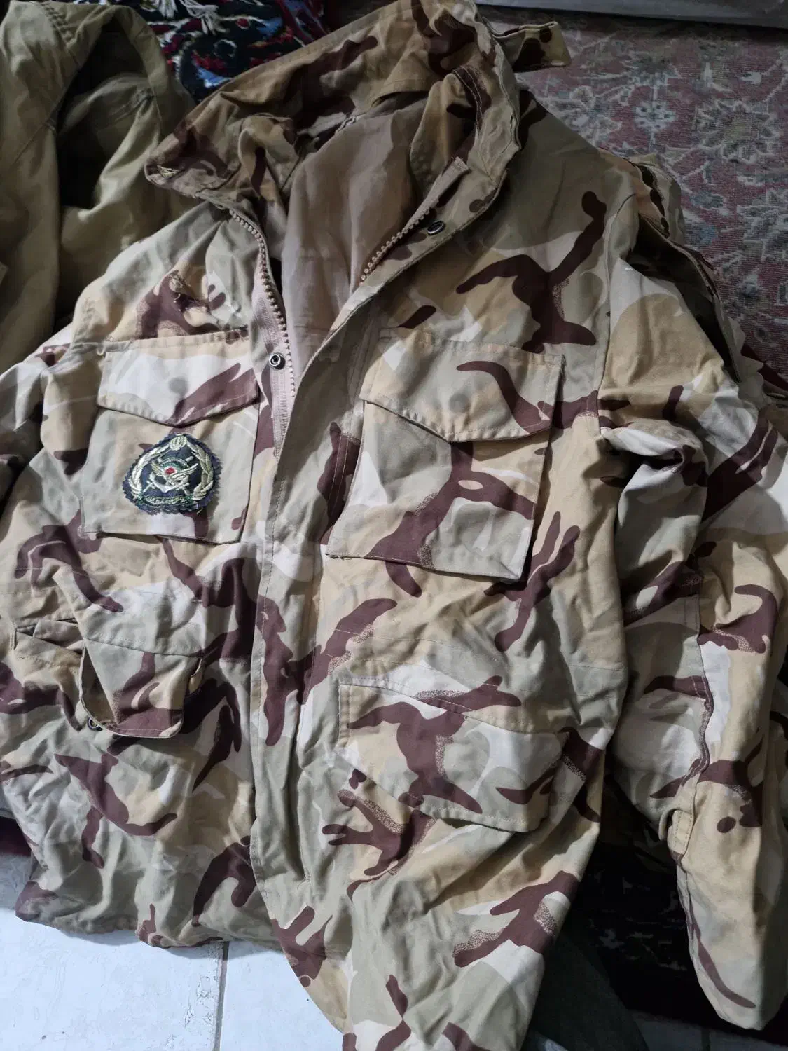 لباس سربازی.پیراهن و اورکت..کاپشن|لباس|اصفهان, فجر|دیوار