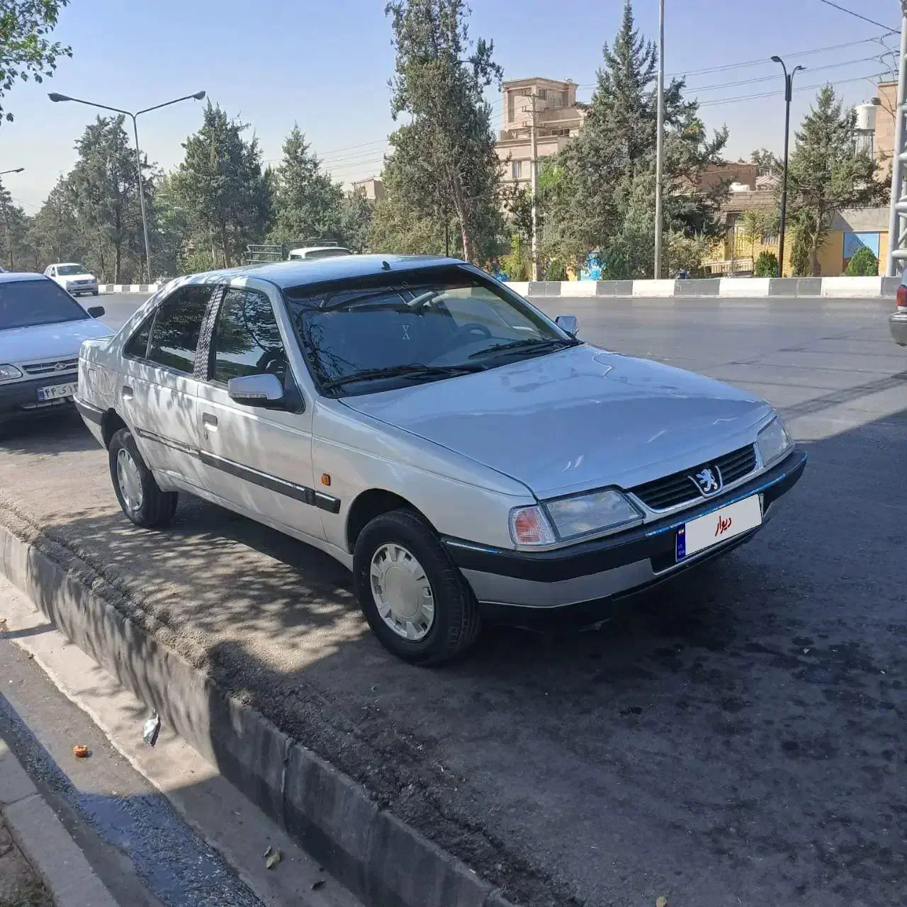 پژو 405 جی ال ایکس (GLX)، مدل ۱۳۹۲|خودرو سواری و وانت|شیراز, هفت تنان|دیوار