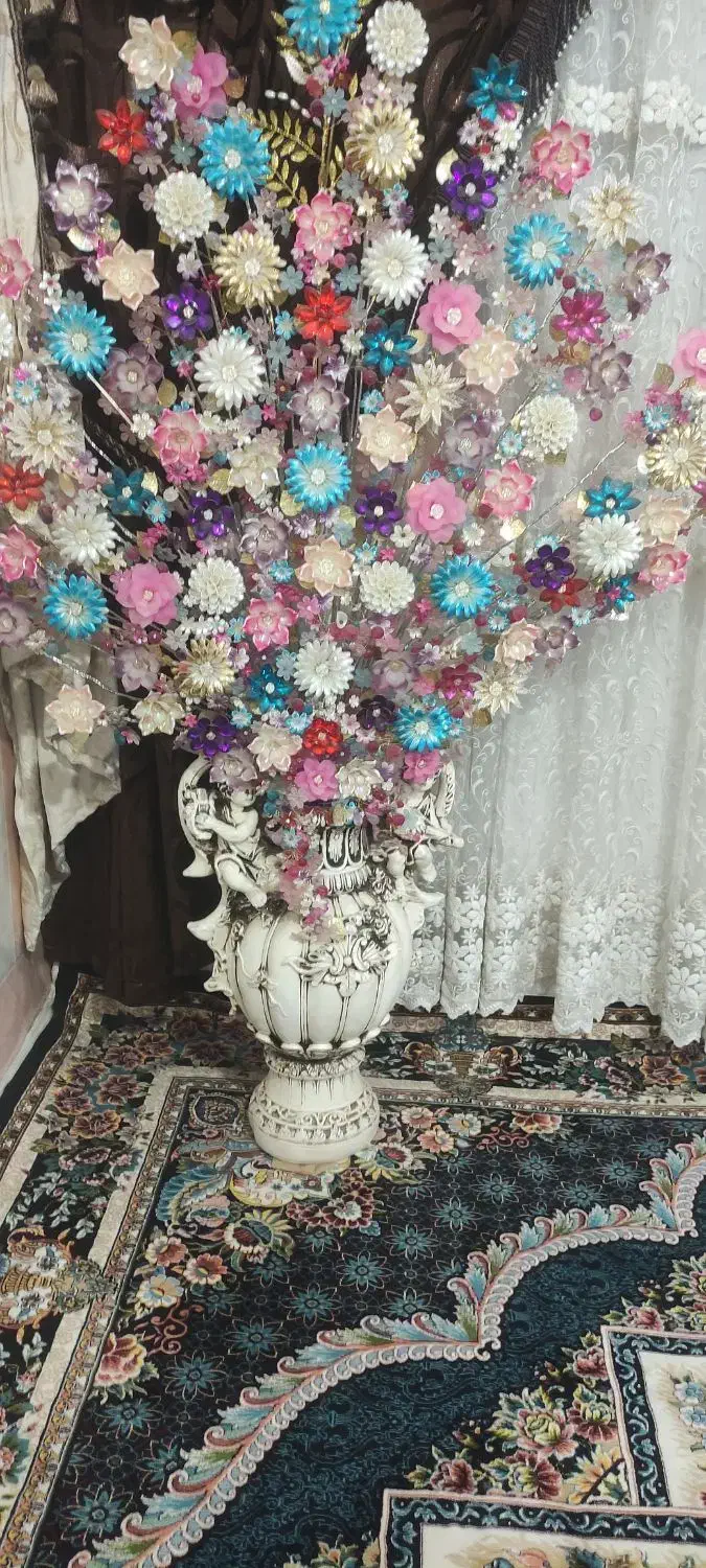 گل ب همراه گلدان|گل مصنوعی|قم, علی آباد|دیوار