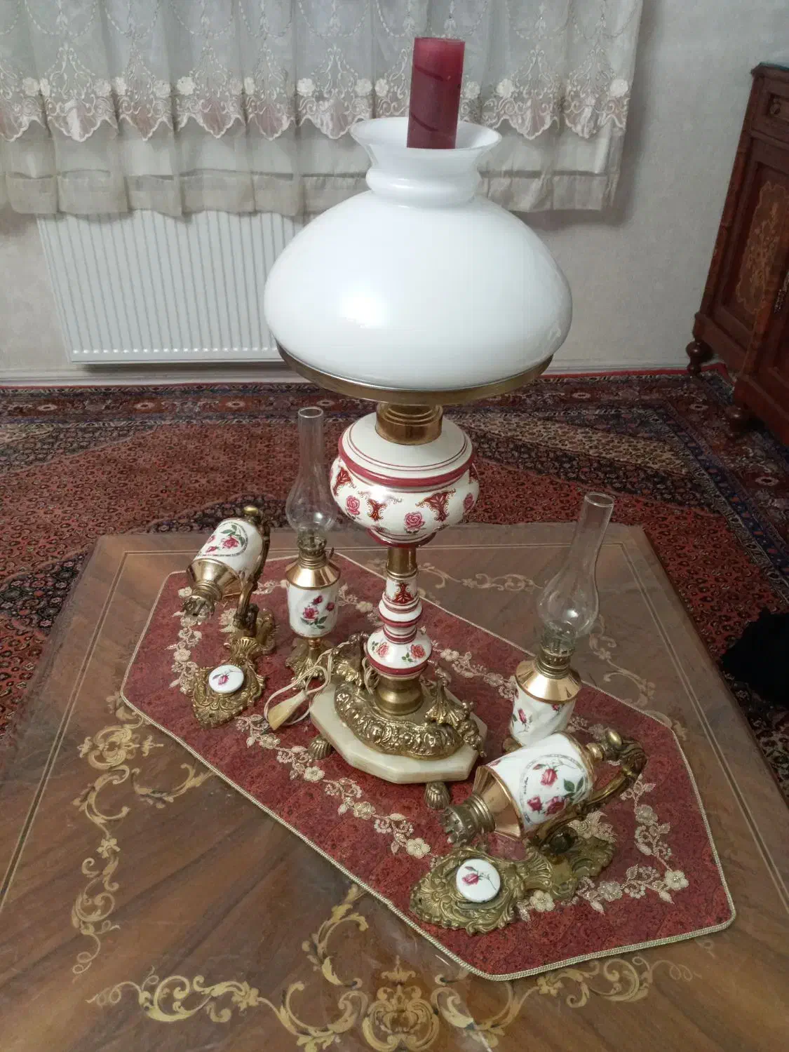 شمعدان|کلکسیون اشیاء عتیقه|اردبیل, |دیوار