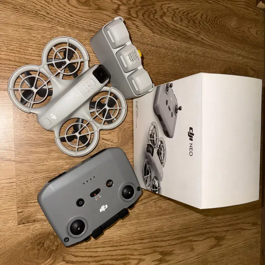 هلی شات dji neo پک کمبو دارای پلاک|دوربین عکاسی و فیلم‌برداری|تبریز, |دیوار