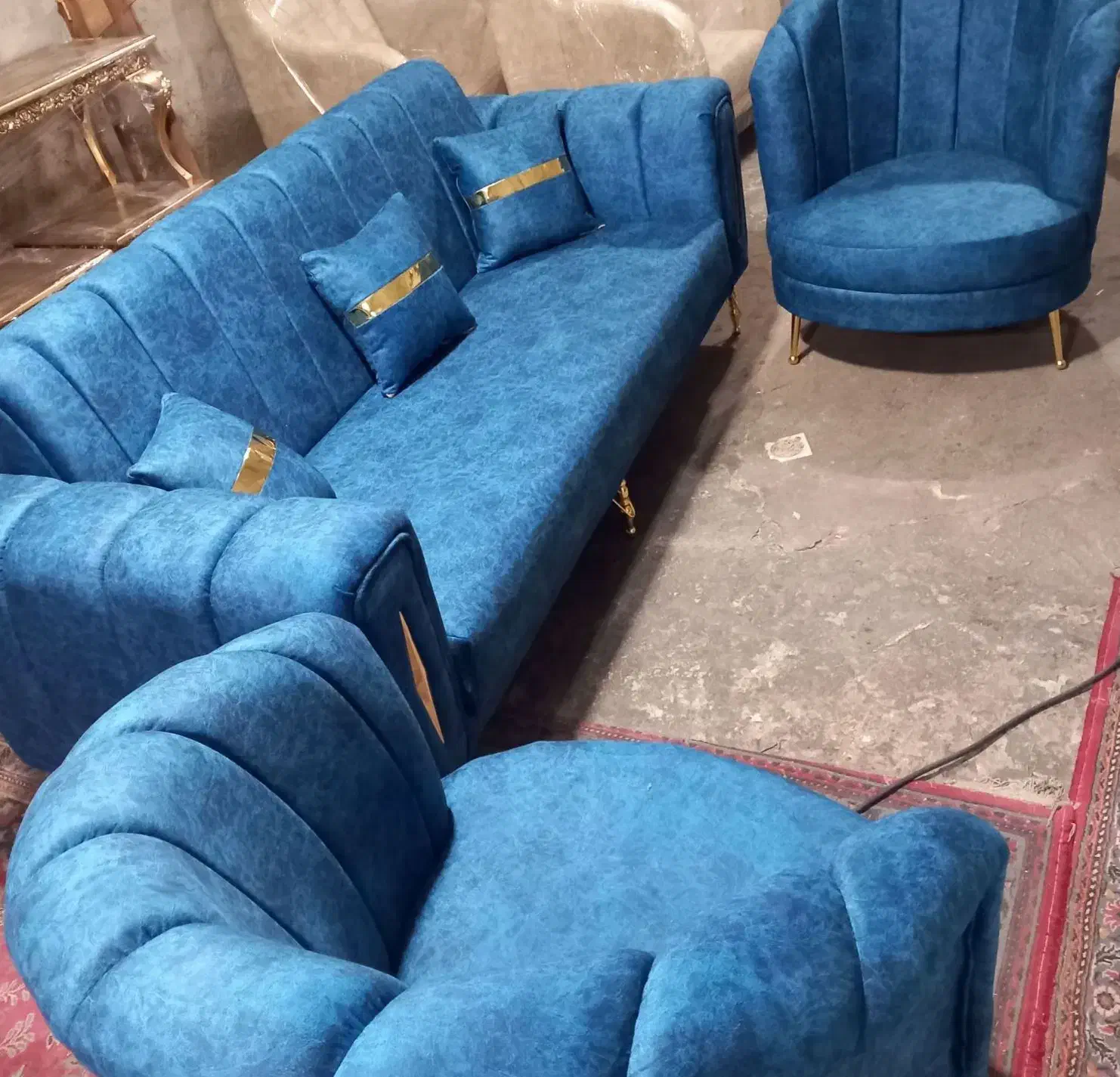 فروش ویژه مبل و تخت خواب محسن / کیفیتی بی‌نظیر|مبلمان خانگی و میز عسلی|تبریز, |دیوار