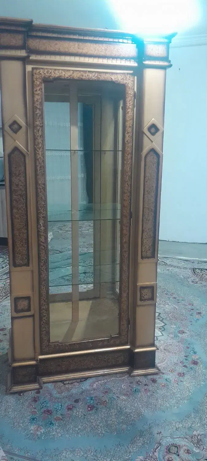 کمد|جاکفشی، کمد، دراور|لالجین, |دیوار