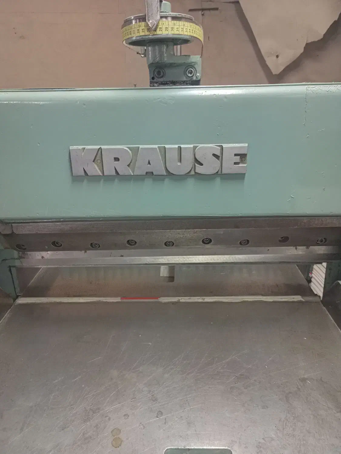 دستگاه برش|ماشینآلات صنعتی|باغستان, |دیوار