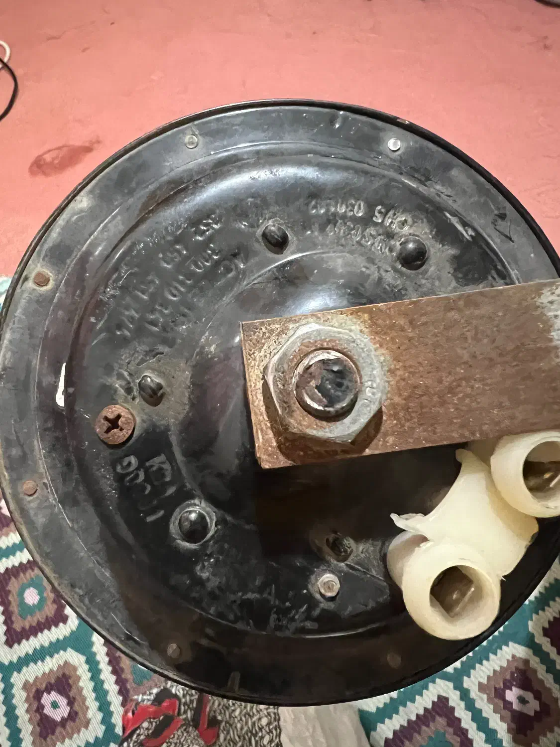 بوق ۱۰۱۱قدیم اصل آلمان وچراغ مهشکن سه بعدی عقب ۲۰۷|قطعات یدکی و لوازم جانبی|بندر ماهشهر, |دیوار