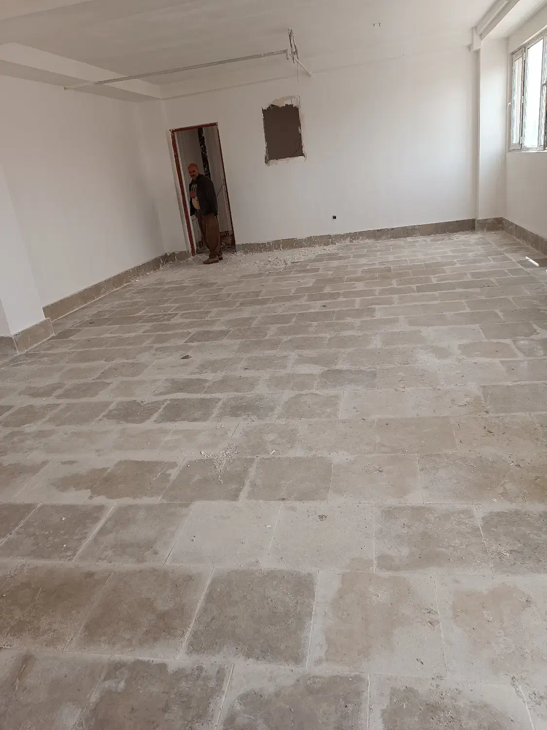 شاگرد سنگ کار نیازمندیم|استخدام معماری، عمران و ساختمانی|ابهر, |دیوار