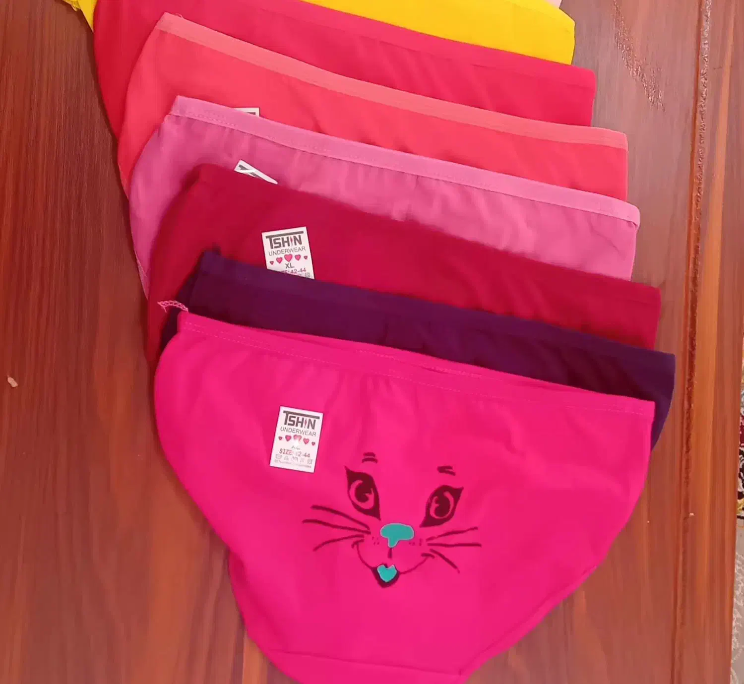 انواع شورت های زنانه کلی و جزئی|لباس|شیروان (خراسان), |دیوار