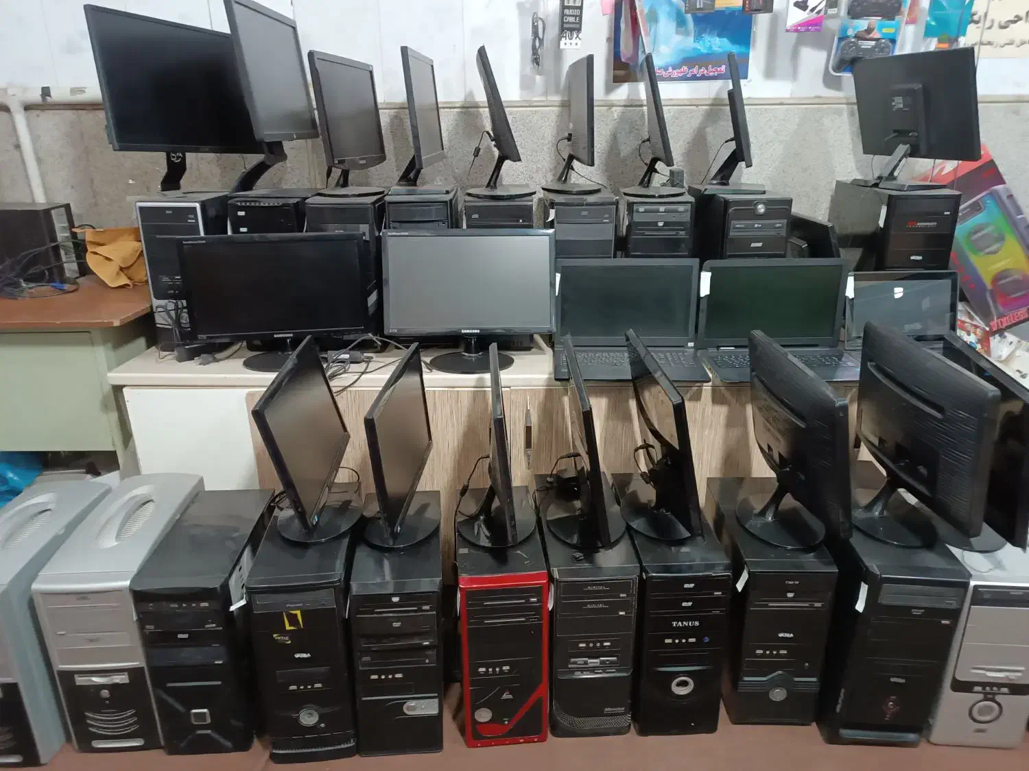 مانیتور ۱۹ تا ۲۷ تمیز رم ddr2و ddr3ارتقا کامپیوتر|قطعات و لوازم جانبی رایانه|قم, نوبهار|دیوار