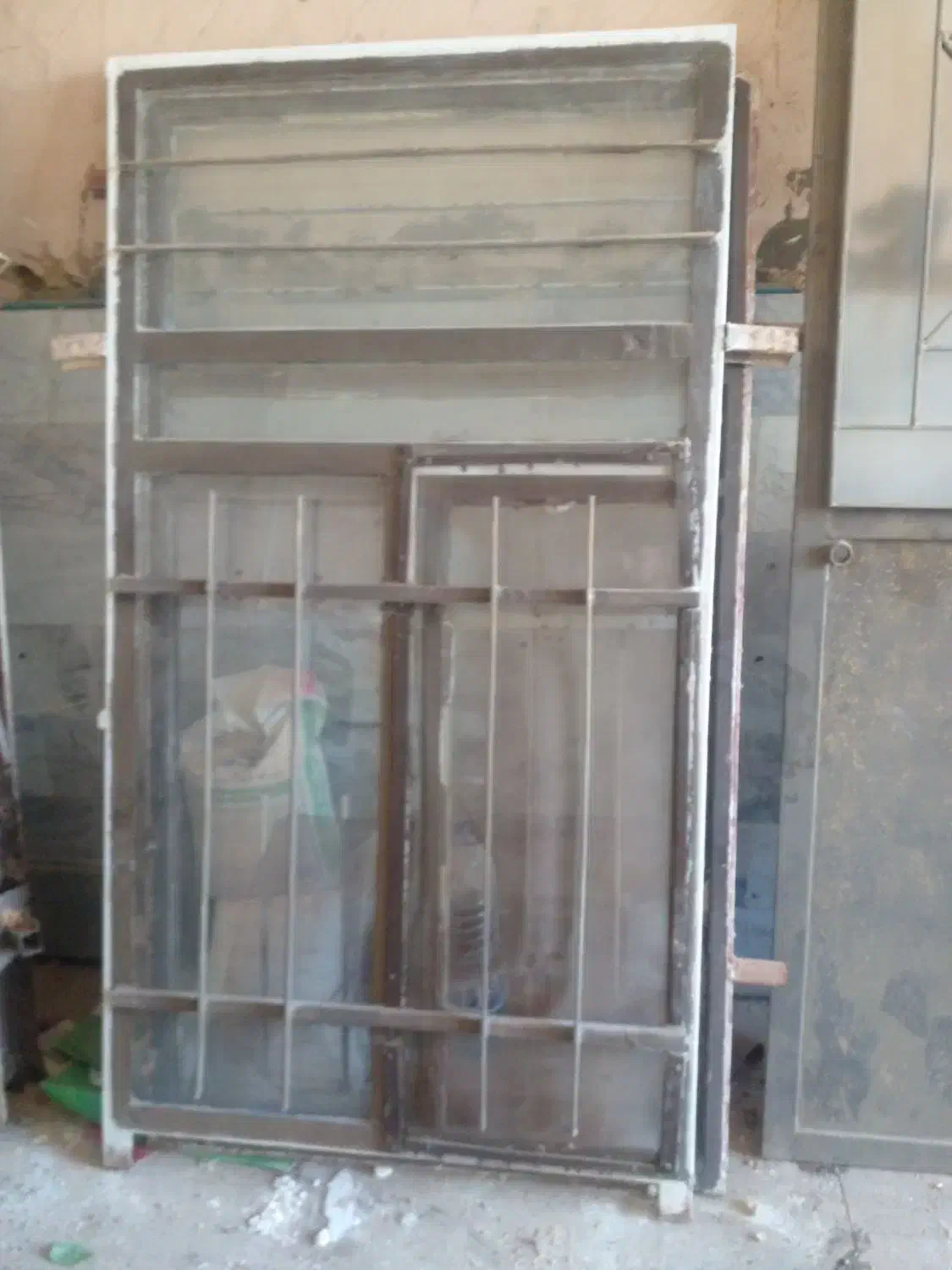 درب و پنجره آهنی|مصالح و تجهیزات ساختمان|سبزوار, شرق کال عیدگاه|دیوار