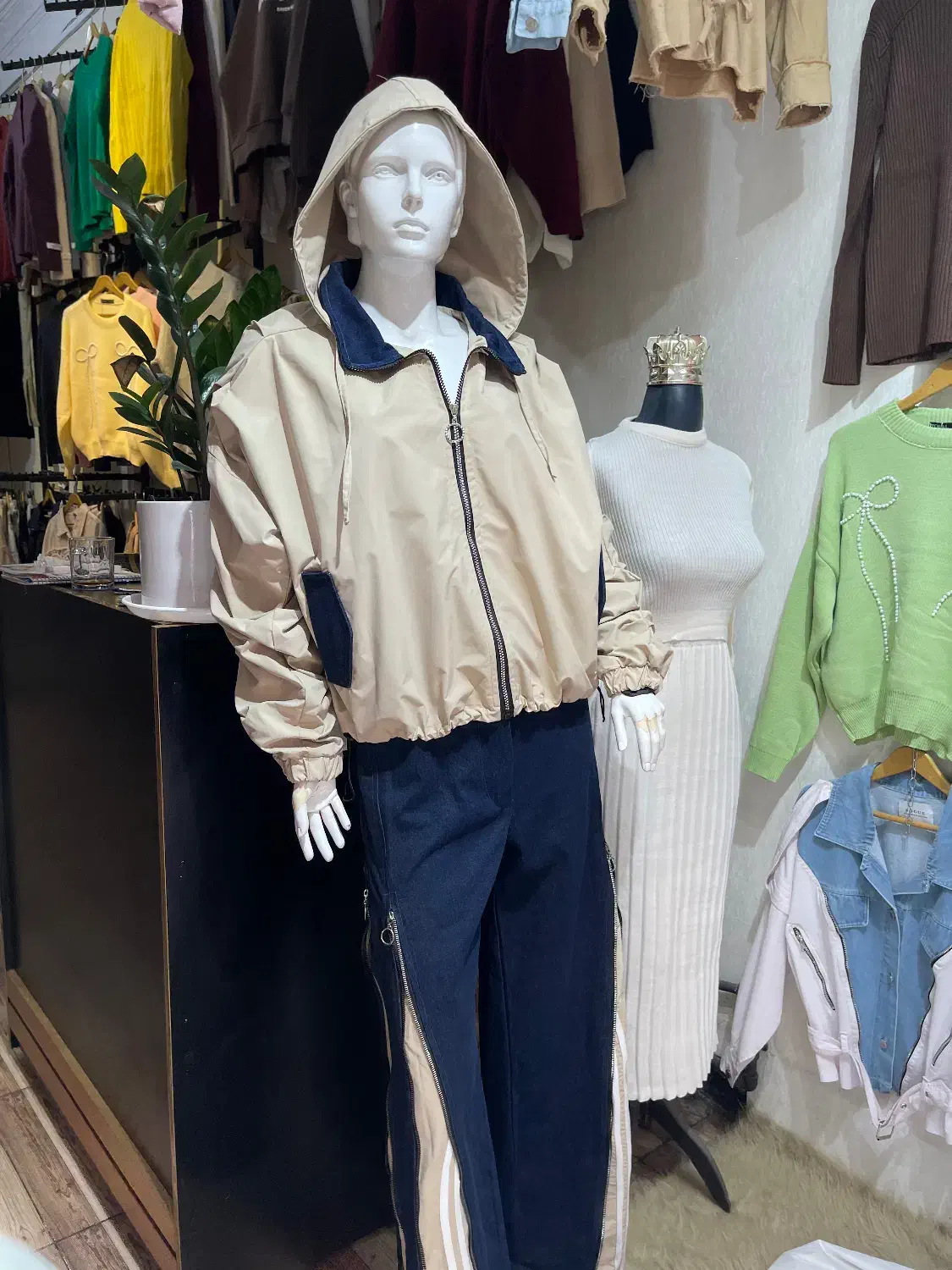 میز،مانکن|فروشگاه و مغازه|اسلامشهر, باغ فیض|دیوار