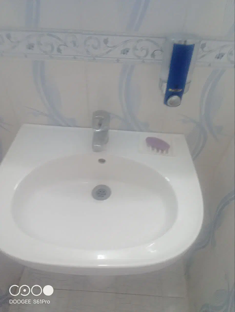 رو شویی و اینه|لوازم سرویس بهداشتی|بجنورد, |دیوار