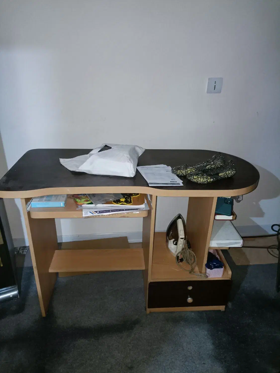 فروش میز کامپیوتر|میز تحریر و کامپیوتر|کرمان, |دیوار