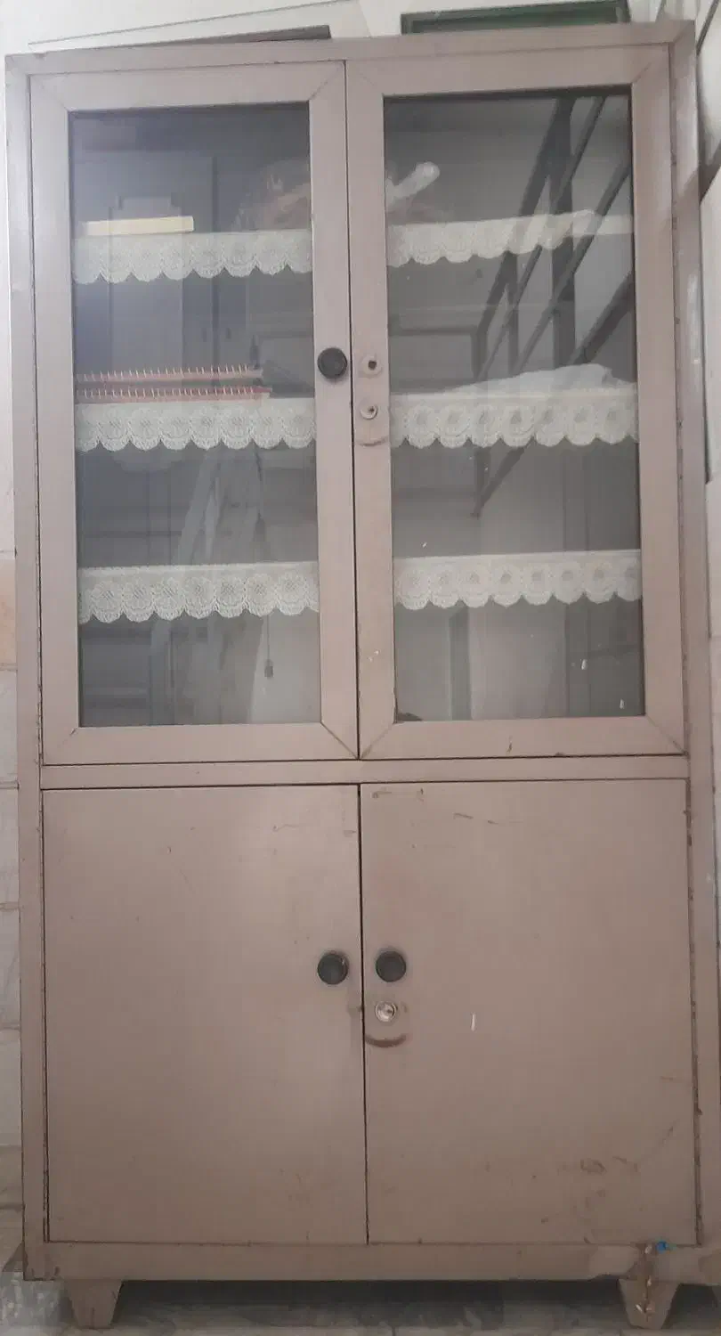 کمد فلزی قدیمی|جاکفشی، کمد، دراور|تهران, جوادیه|دیوار