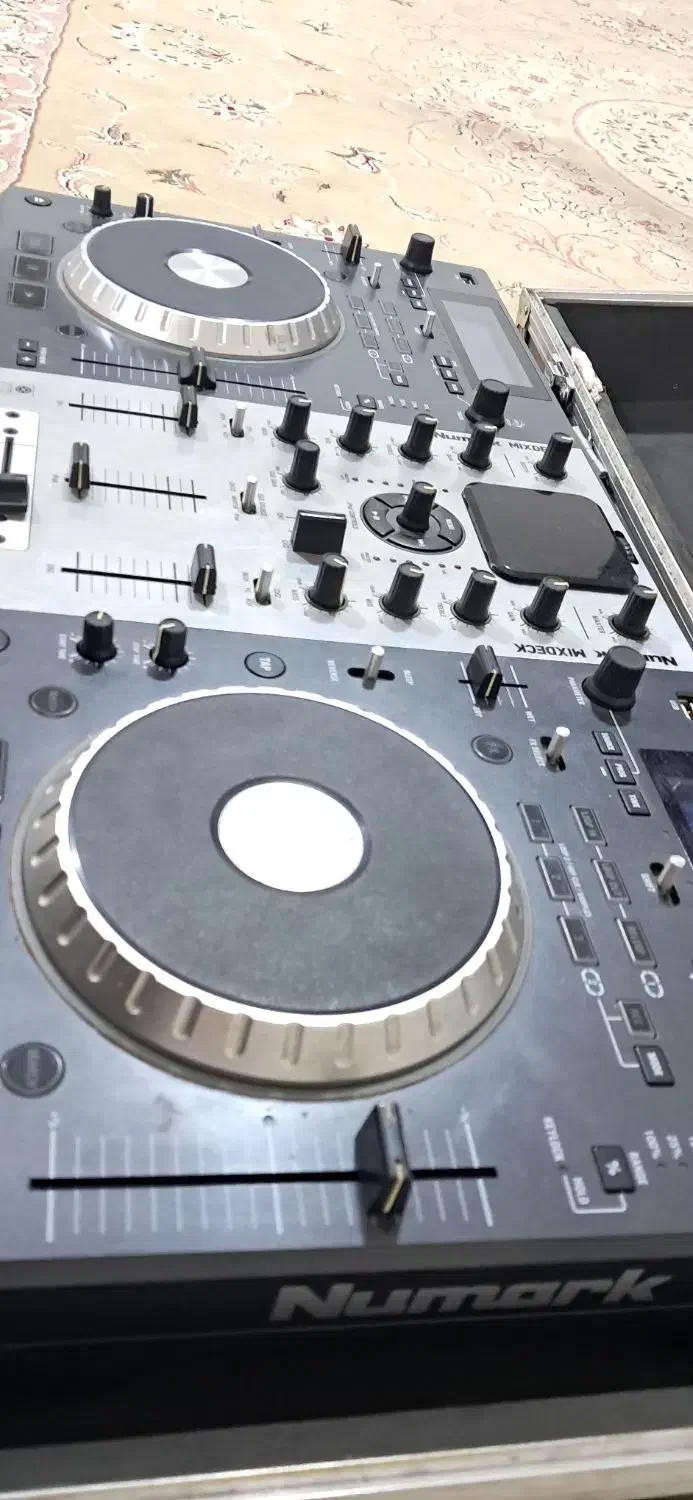 دستگاه دیجی|آلات موسیقی|مشگین شهر, |دیوار