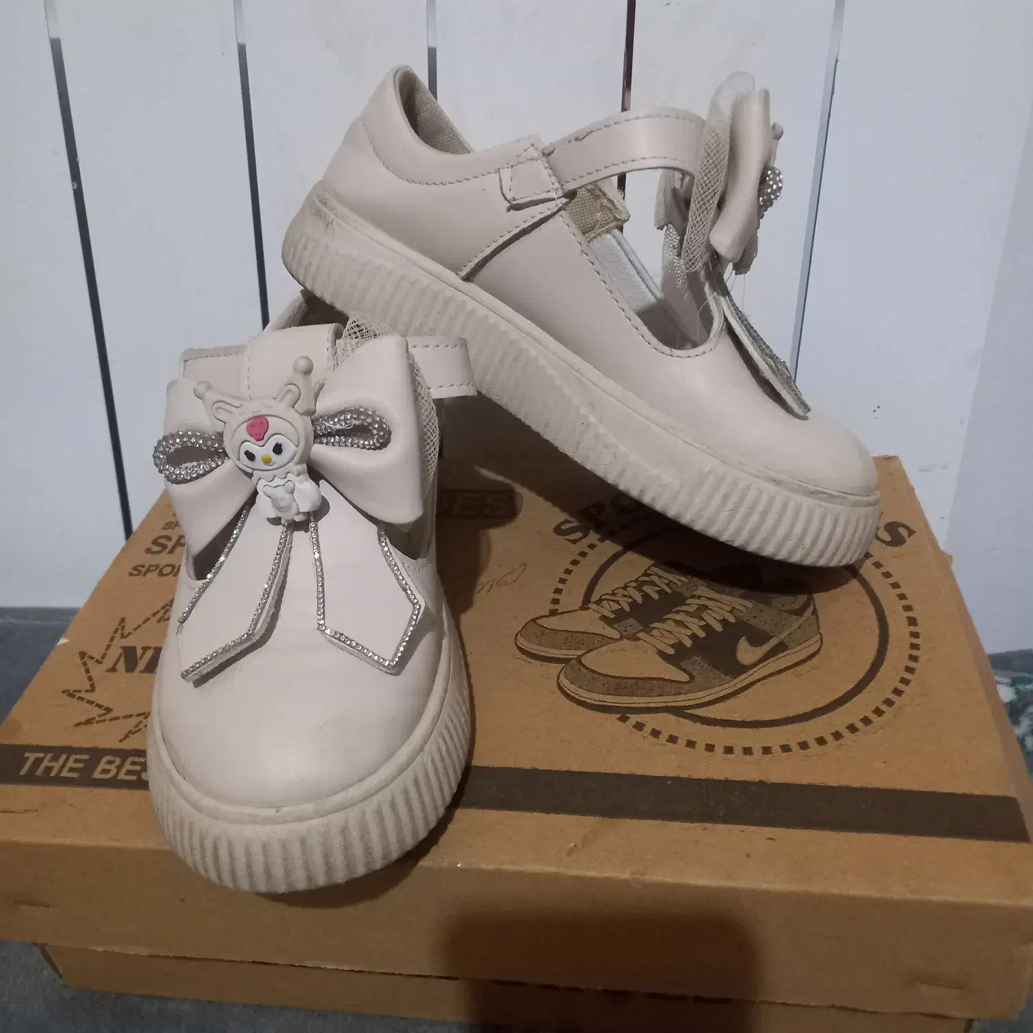 کفش دخترانه کرومی سایز ۳۵|کیف، کفش، کمربند|زنجان, |دیوار