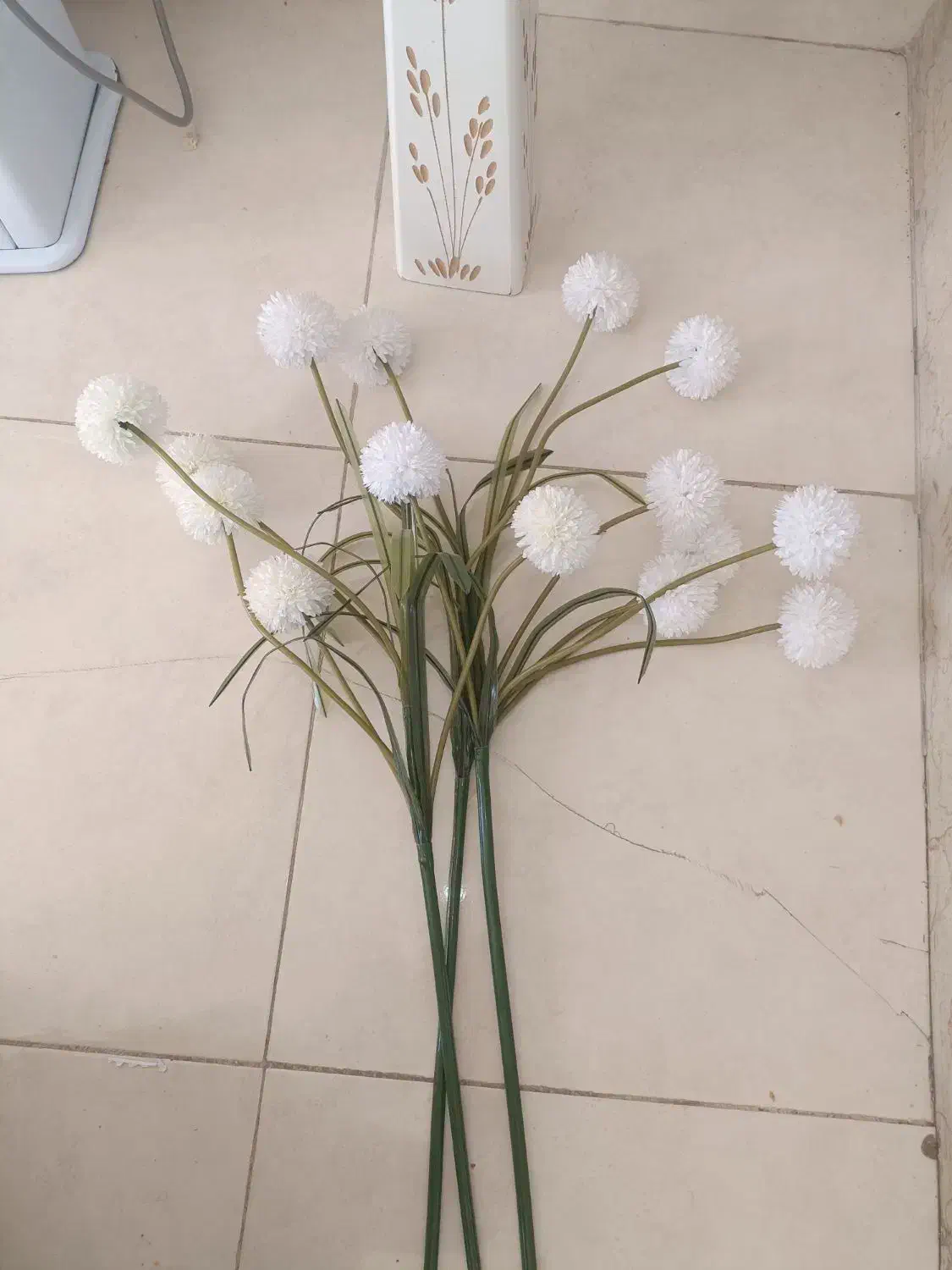 سه شاخه گل و گلدان نو|گل مصنوعی|ماکو, |دیوار