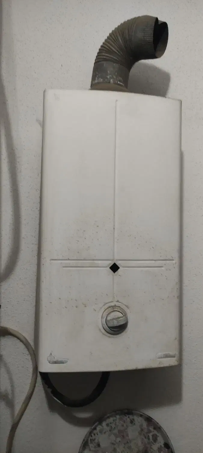 آبگرمکن دیواری بوتان|آبگرمکن، پکیج، شوفاژ|گرگان, |دیوار