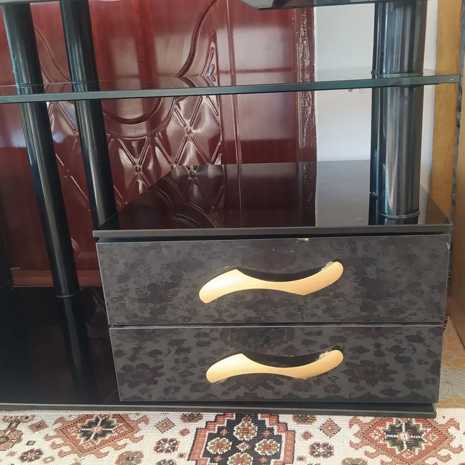 میز شیشه ای|میز تلویزیون|رشت, حومه رشت|دیوار