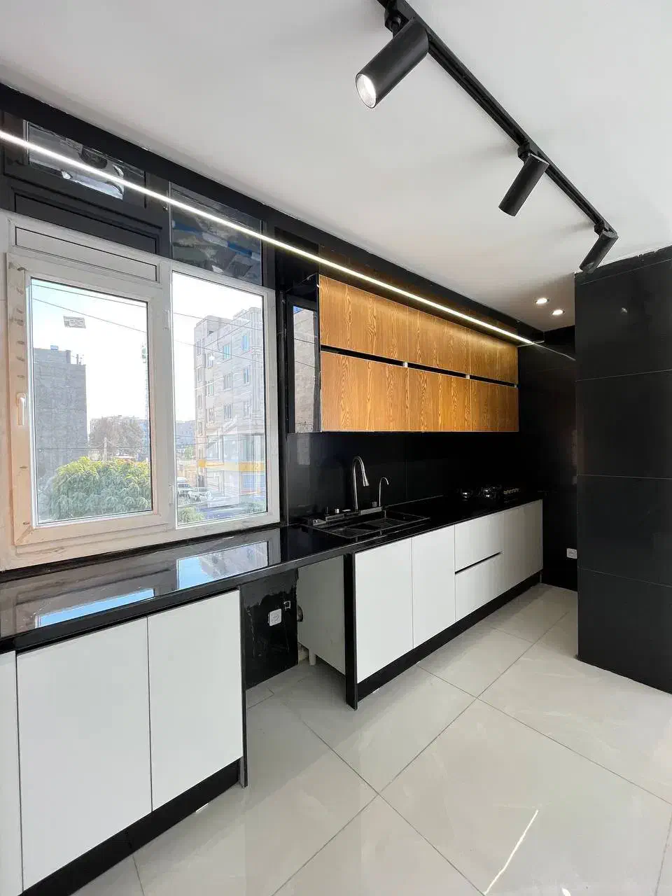 ۵۷متر+۱۵متر حیاط/پارکینگ سندی/روبه نما/سند تکبرگ|فروش آپارتمان|تهران, شهر زیبا|دیوار