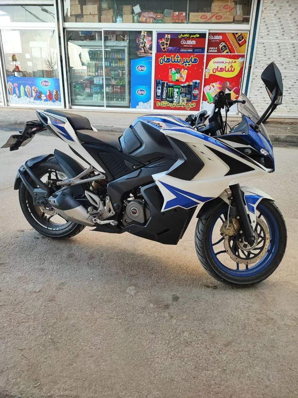 موتور Rs200 مدل ۹۸ خشک فقط نقد|موتورسیکلت|مشهد, عیدگاه|دیوار