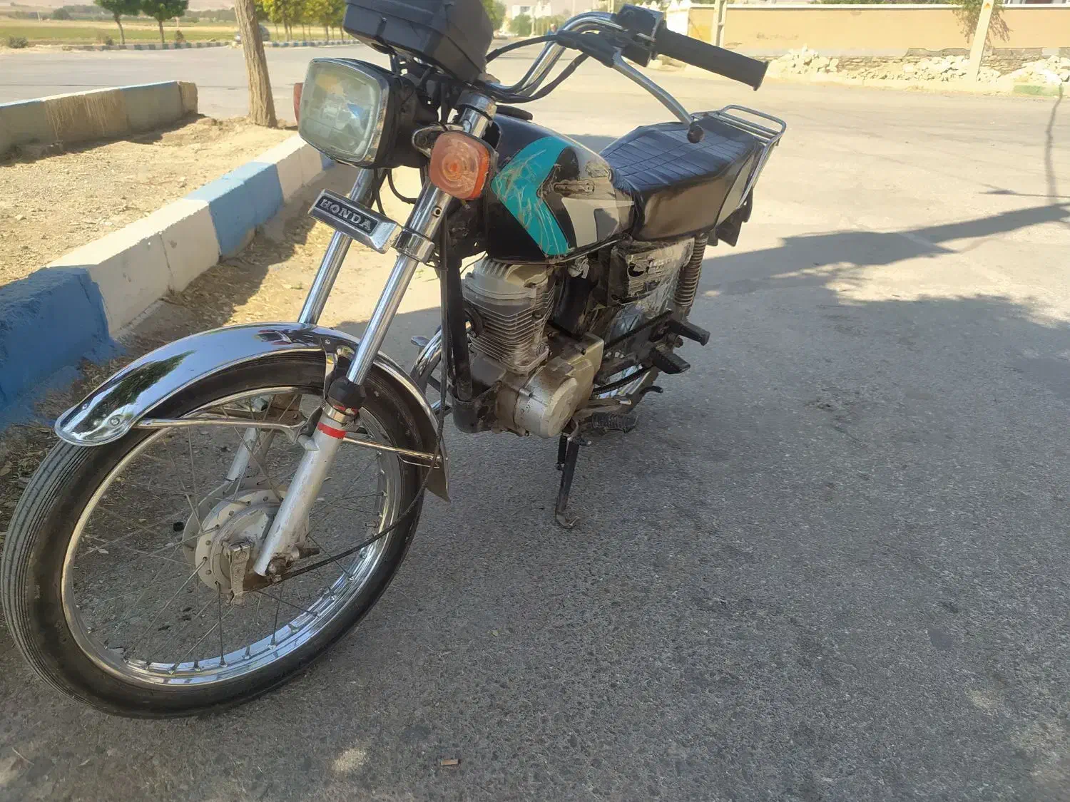 متور سیکلت|موتورسیکلت|گیان, |دیوار