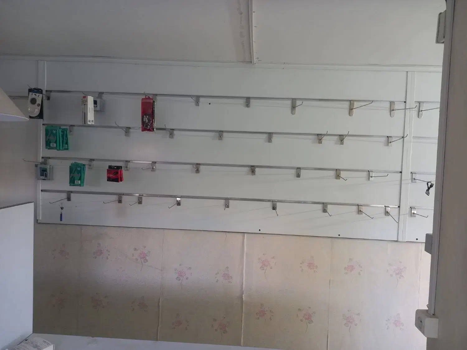 فروش فوری ویترین مغازه و دستگاه سپراتور|فروشگاه و مغازه|فلاورجان, |دیوار