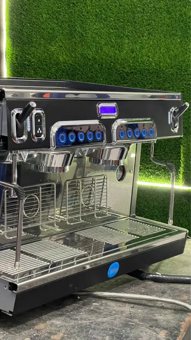 قهوه ساز صنعتی ایتالیایی|کافیشاپ و رستوران|برازجان, |دیوار