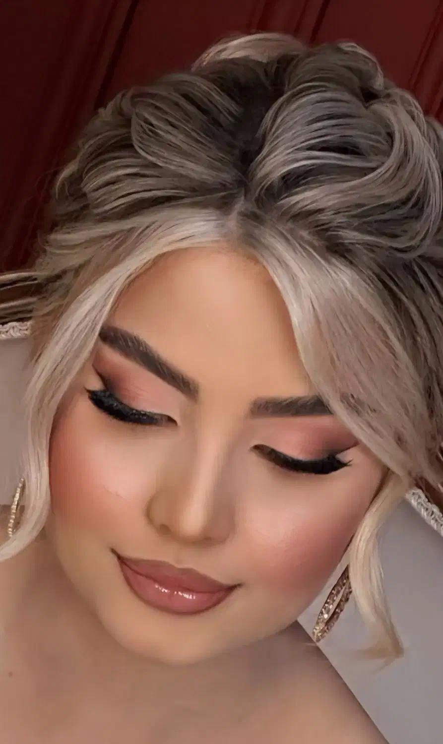 میکاپ وشنیون باهم ۷۰۰تخفیف بلک فرایدی محدوده مطهری|خدمات آرایشگری و زیبایی|خرم‌آباد, |دیوار