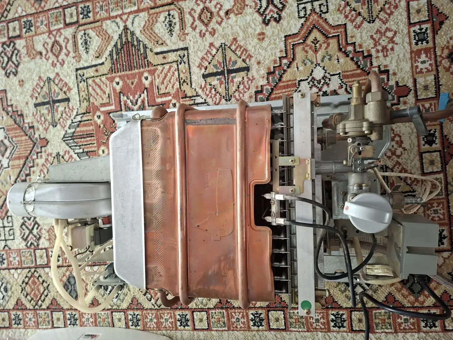 آبگرم کن دیواری بوتان|آبگرمکن، پکیج، شوفاژ|ملایر, |دیوار