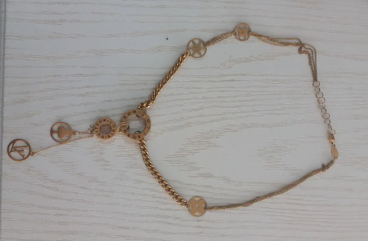 طلا درحد نو|جواهرات|گناباد, |دیوار