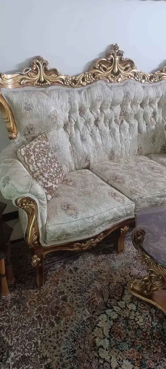 مبل راحتی سلطنتی ۷ نفره|مبلمان خانگی و میز عسلی|تهران, هلال احمر|دیوار