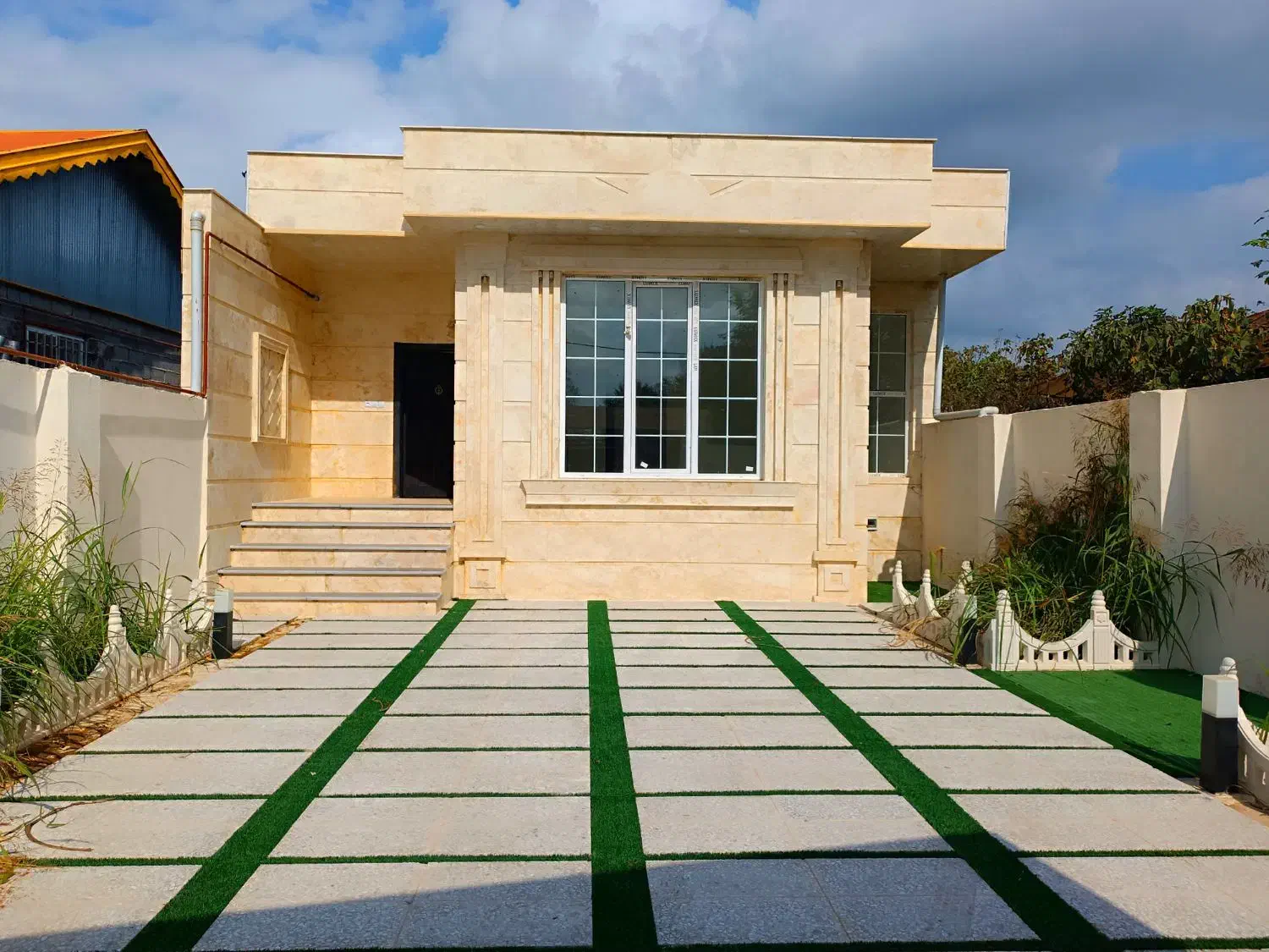 ویلا 240متر 2خواب بر آسفالت /خشکبیجار لشت نشا|فروش خانه و ویلا|خشکبیجار, |دیوار