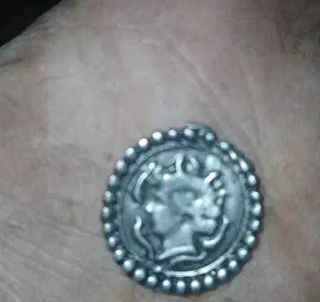 سکه نقره یونانی|کلکسیون سکه، تمبر، اسکناس|شیراز, درکی|دیوار