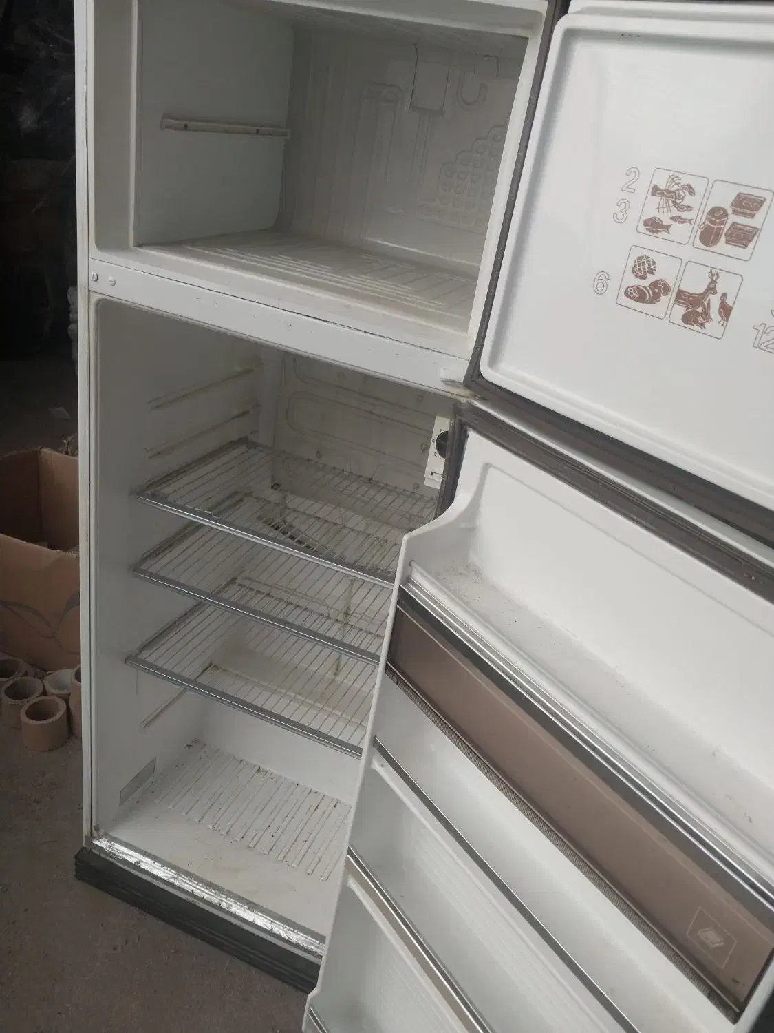 یخچال|یخچال و فریزر|باسمنج, |دیوار