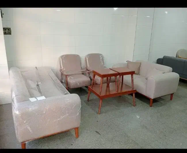 5996 ماشاالله مهرگان ماشاالله مهرگان ماشاالله 5696|مبلمان خانگی و میز عسلی|صدرا-فارس, فاز ۱|دیوار