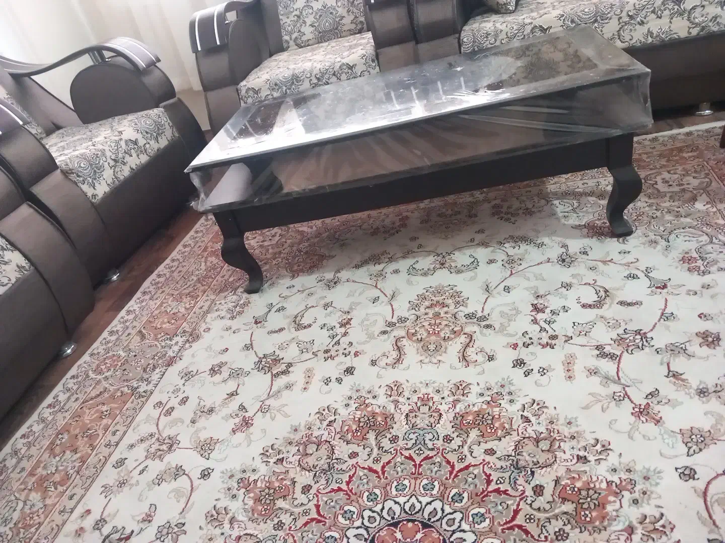 جلو مبلی ومیز تلویزیون|مبلمان خانگی و میز عسلی|ارومیه, |دیوار