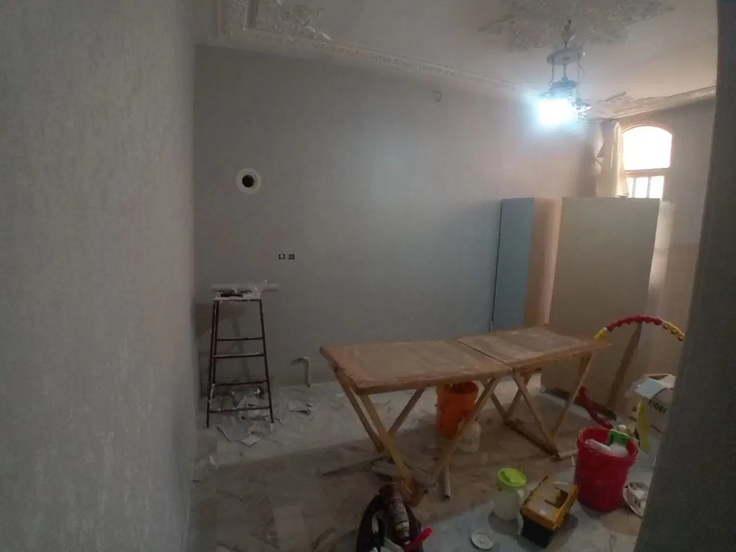 نصاب کاغذ دیواری|خدمات پیشه و مهارت|قم, بلوار امین و ساحلی|دیوار