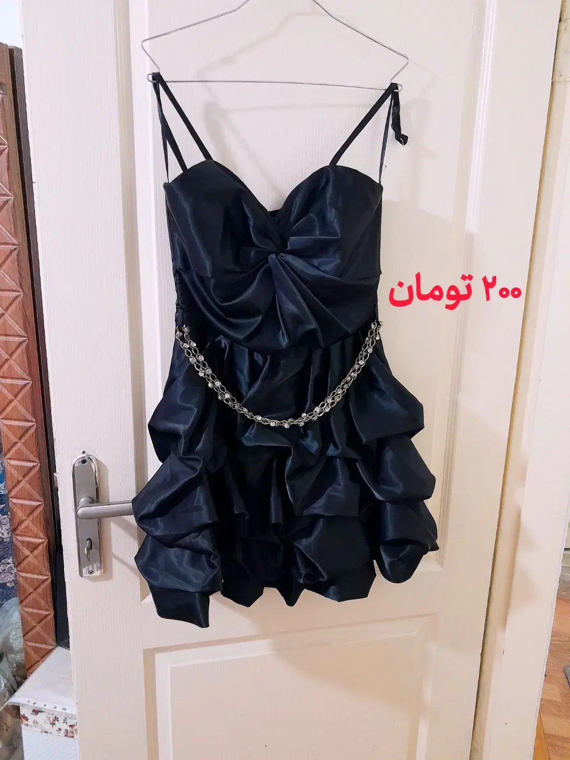 پیراهن مجلسی ۲۰۰ و مانتو ۱۰۰|لباس|بابل, |دیوار