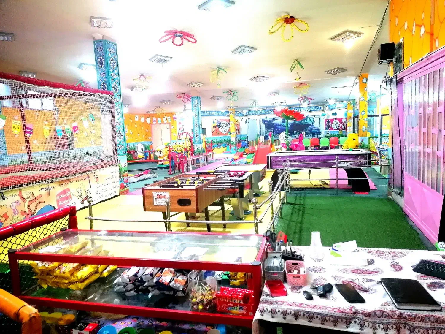 خانه بازی شاپرک|خدمات پذیرایی، مراسم|نجف‌آباد, بازار|دیوار