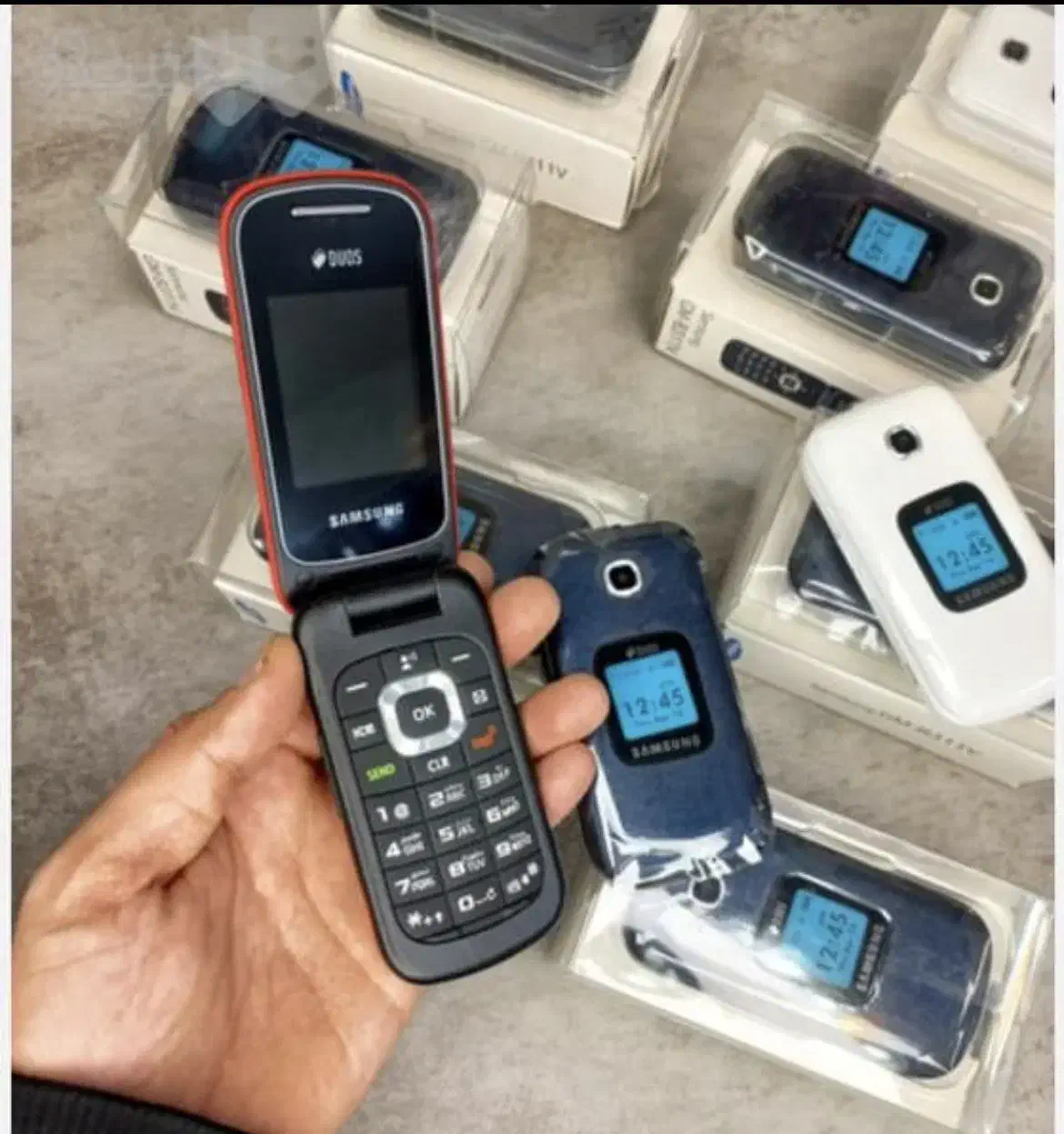 گوشی موبایل تاشو سامسونگ B 312|موبایل|تهران, گلستان (شهرک راه آهن)|دیوار