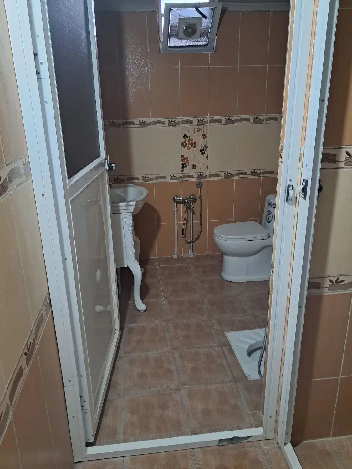 منزل فروشی خیابان شهید سید روح الله عجمیان|فروش خانه و ویلا|رفسنجان, |دیوار