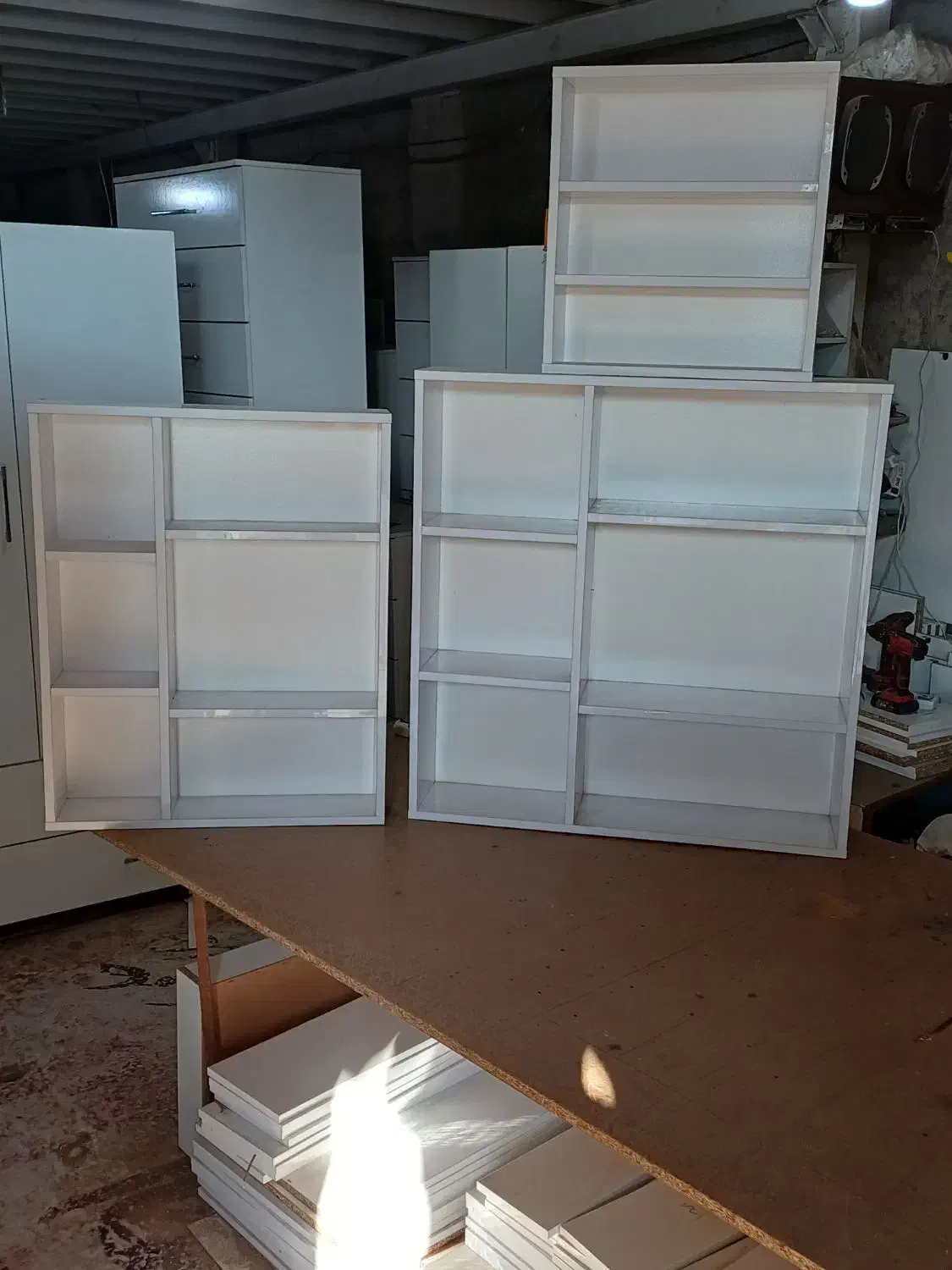 شلف لاک ناخن . جای دکور .قفسه سایز بندی|کتابخانه، شلف، قفسههای دیواری|رشت, آب آسیاب|دیوار