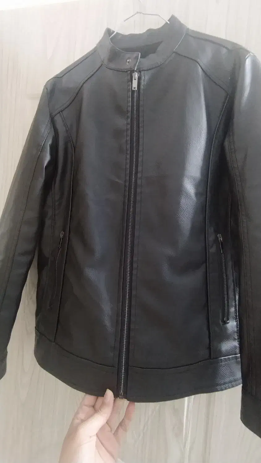 کاپشن چرم|لباس|جلفا, |دیوار