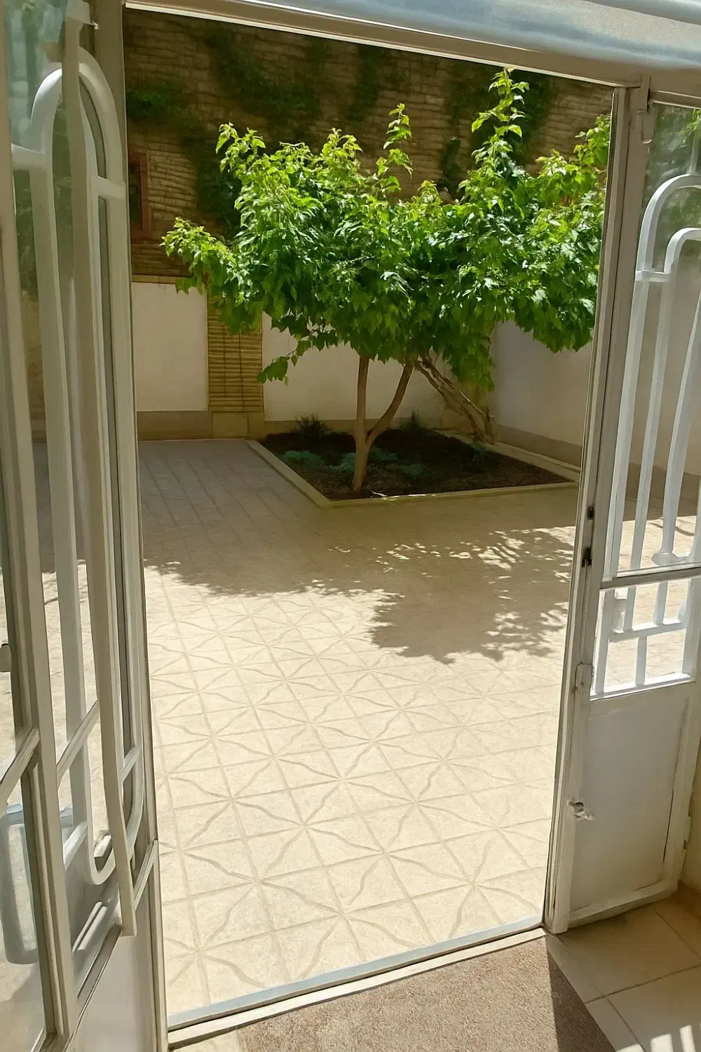 اجاره روزانه خانه مبله دربست و تمیز با پارکینگ|اجارهٔ کوتاهمدت آپارتمان و سوئیت|مشهد, پنجتن|دیوار