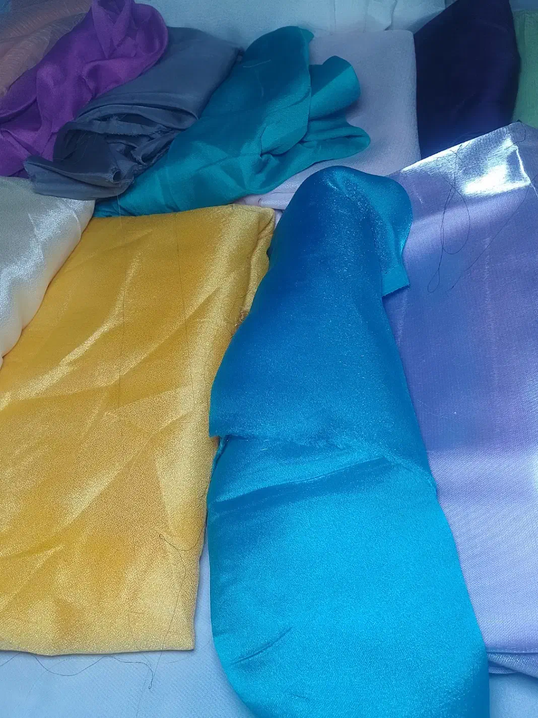 تیکه‌ پارچه‌های رنگارنگ مخصوص کارهای هنری|لوازم خیاطی و بافتنی|اسلام‌شهر, شهرک مفیدی|دیوار