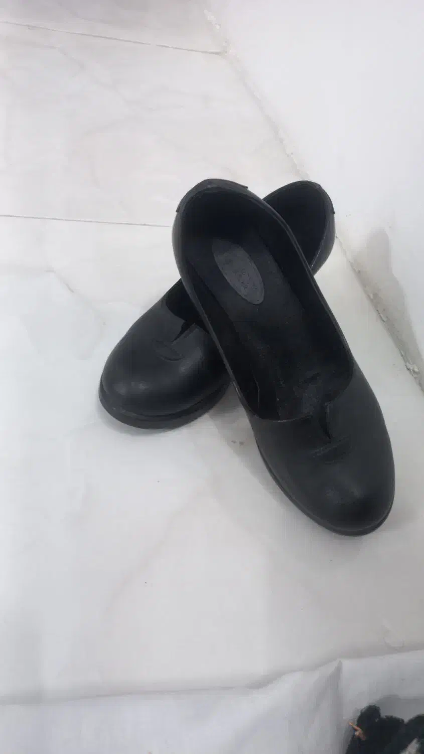 کفش|کیف، کفش، کمربند|مشهد, خواجه ربیع|دیوار