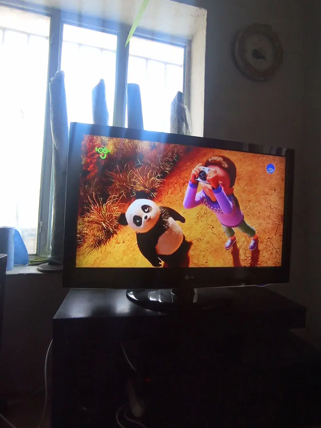 تلویزیون ال جی ۴۲ اینچ|تلویزیون و پروژکتور|ساوه, |دیوار