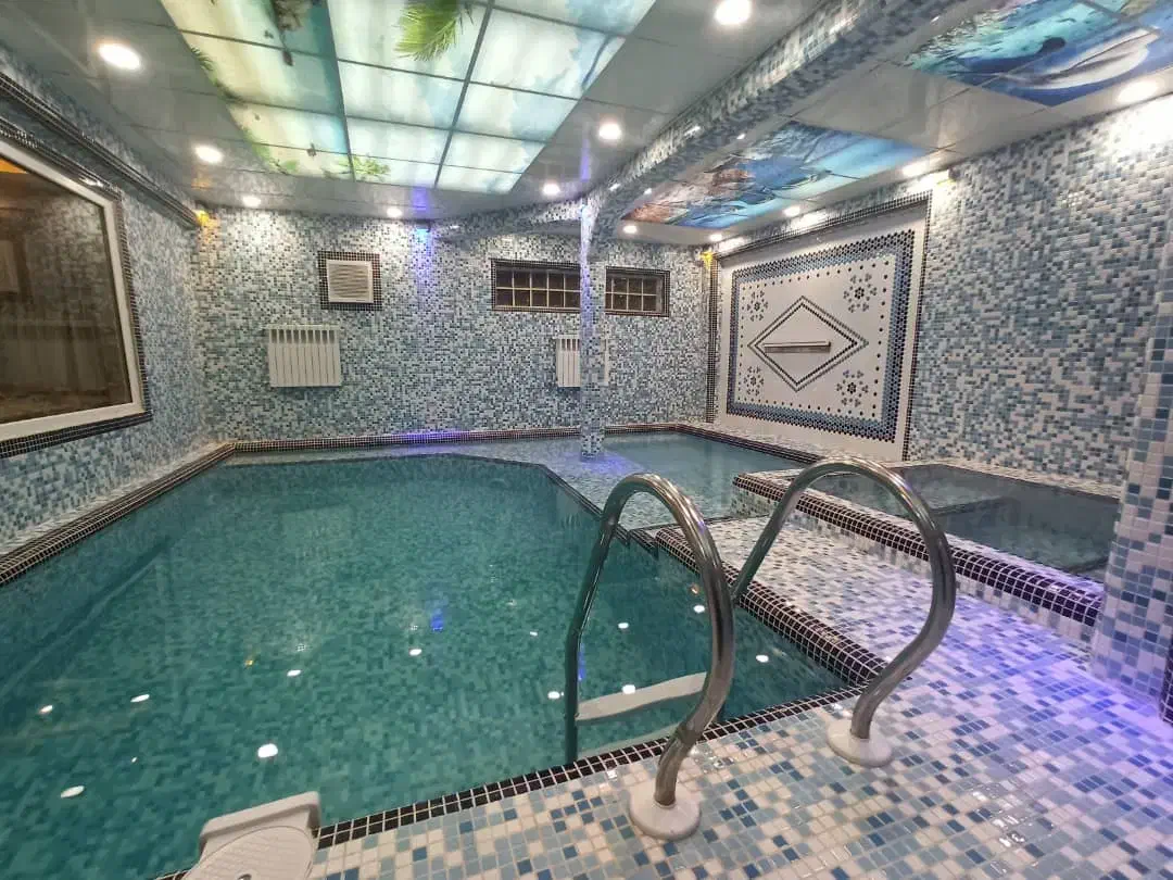 ویلا استخر دار باسونا و جکوزی سنتی|اجارهٔ کوتاهمدت ویلا و باغ|بندر انزلی, معلم|دیوار