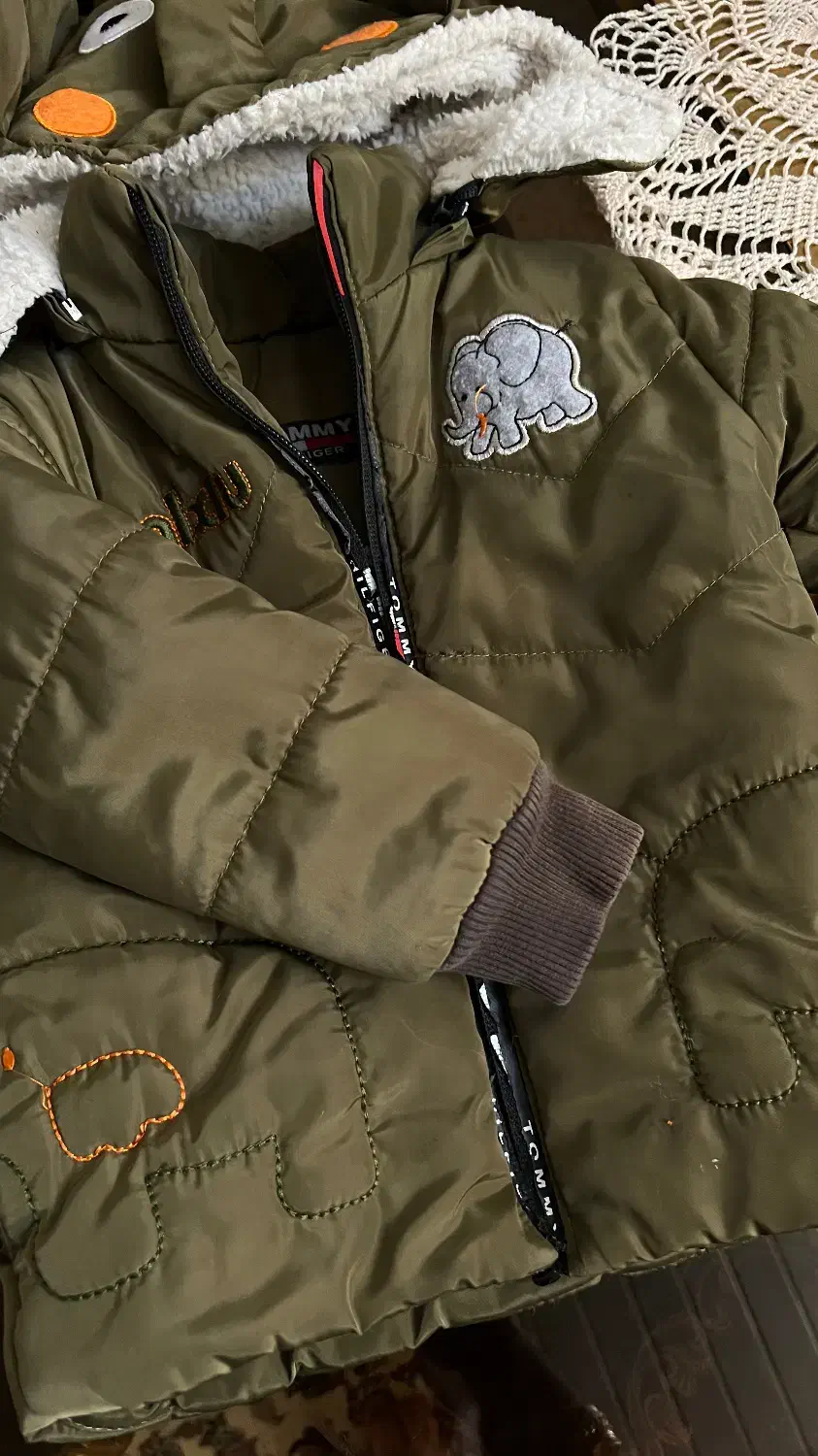 کاپشن خارجی|کفش و لباس بچه|یزد, |دیوار